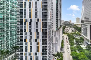 31 SE 6th St, Miami, FL 33131 - Photo 24