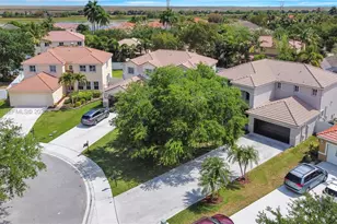 1570 Elm Grove Rd, Weston, FL 33327 - Photo 2