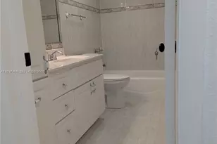 1810 W 56th St, Hialeah, FL 33012 - Photo 22