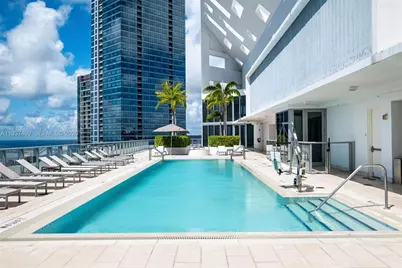 1300 Brickell Bay Dr #704, Miami, FL 33131 - Photo 28