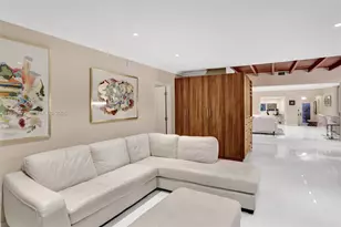 8843 Hawthorne Ave, Surfside, FL 33154 - Photo 12