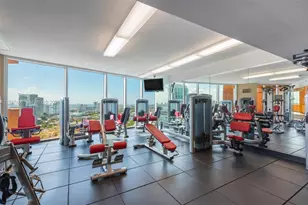 300 South Pointe Dr, Miami Beach, FL 33139 - Photo 36