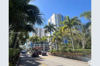 5091 NW 7th St #PH-10, Miami, FL 33126 - Photo 1