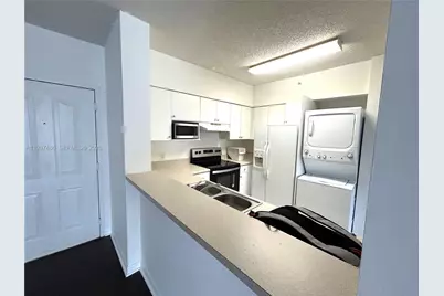 5091 NW 7th St #PH-10, Miami, FL 33126 - Photo 4