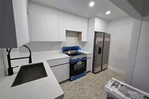 233 E 7th St, Hialeah, FL 33010 - Photo 4