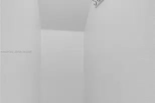 8643 NW 112th Pl, Doral, FL 33178 - Photo 12