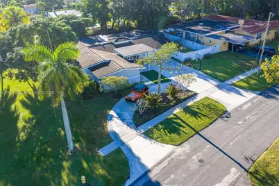 400 SW 62nd Ave, Plantation, FL 33317 - Photo 34