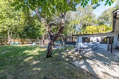 7720 SW 59th Ct, South Miami, FL 33143 - Photo 18