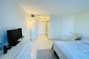 3600 Mystic Pointe Dr, Aventura, FL 33180 - Photo 6