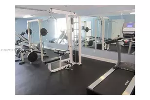 1801 S Treasure Dr, North Bay Village, FL 33141 - Photo 26