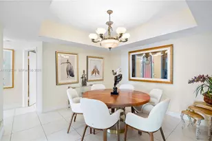 20281 E Country Club Dr, Aventura, FL 33180 - Photo 14