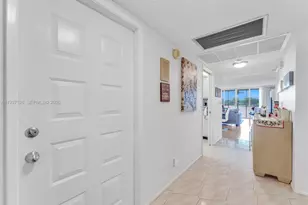 3095 N Course Dr, Pompano Beach, FL 33069 - Photo 8