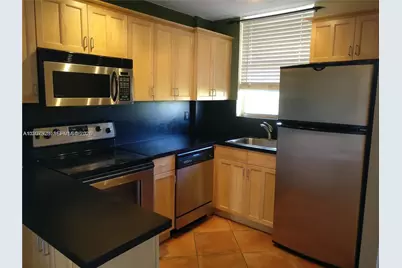 1801 S Treasure Dr #502, North Bay Village, FL 33141 - Photo 2