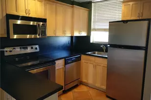 1801 S Treasure Dr, North Bay Village, FL 33141 - Photo 2