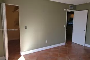 1801 S Treasure Dr, North Bay Village, FL 33141 - Photo 10