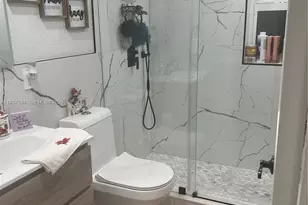 1461 E 9th Ct, Hialeah, FL 33010 - Photo 10