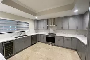 16820 NW 79th Pl, Miami Lakes, FL 33016 - Photo 6