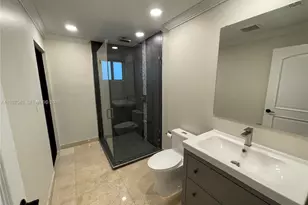 16820 NW 79th Pl, Miami Lakes, FL 33016 - Photo 12