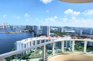 3330 NE 190th St, Aventura, FL 33180 - Photo 14