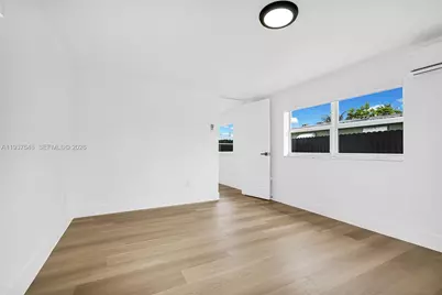 12501 NW 20th Ave, Miami, FL 33167 - Photo 30