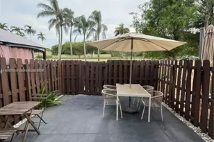 12032 S Las Palmas Dr, Pembroke Pines, FL 33025 - Photo 12