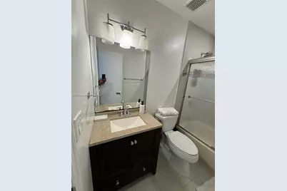 12032 S Las Palmas Dr, Pembroke Pines, FL 33025 - Photo 14
