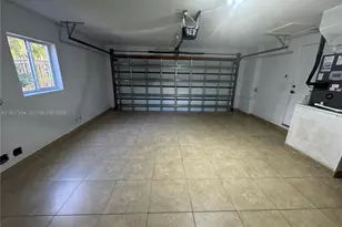 6580 Lake Blue Dr, Miami Lakes, FL 33014 - Photo 16