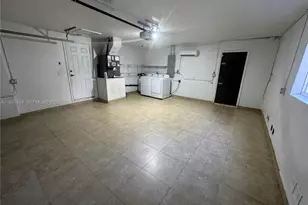 6580 Lake Blue Dr, Miami Lakes, FL 33014 - Photo 18