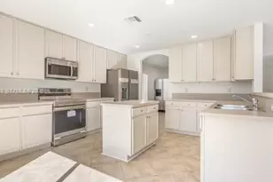 12838 SW 47th St, Miramar, FL 33027 - Photo 6