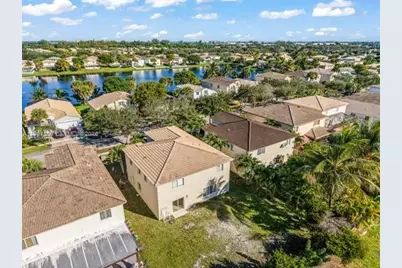 12838 SW 47th St, Miramar, FL 33027 - Photo 2