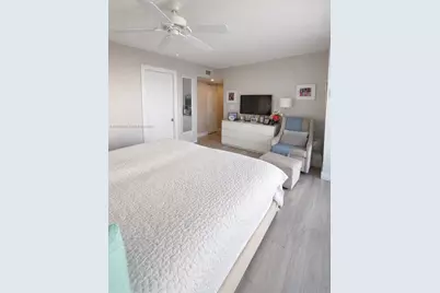 5900 Collins Ave #1405, Miami Beach, FL 33140 - Photo 16