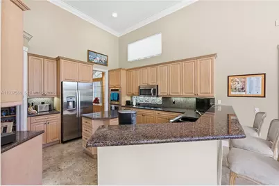 2442 Poinciana Ct, Weston, FL 33327 - Photo 16