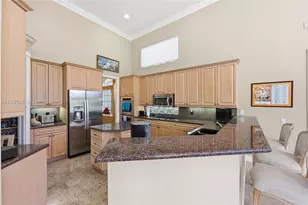 2442 Poinciana Ct, Weston, FL 33327 - Photo 16