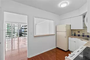 1408 Brickell Bay Dr, Miami, FL 33131 - Photo 12