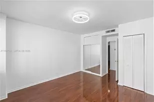 1408 Brickell Bay Dr, Miami, FL 33131 - Photo 16
