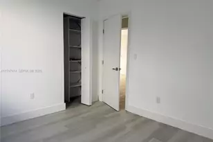 561 NW 41st St, Miami, FL 33127 - Photo 18