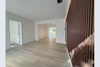 561 NW 41st St #0, Miami, FL 33127 - Photo 4