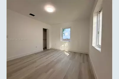 561 NW 41st St #0, Miami, FL 33127 - Photo 16