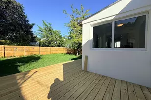 561 NW 41st St, Miami, FL 33127 - Photo 2