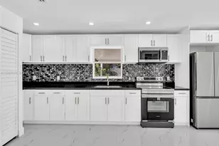 3354 NW 50th St, Miami, FL 33142 - Photo 8