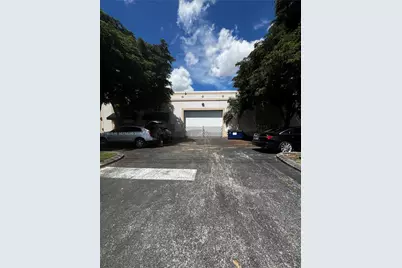 8221 NW 30th Ter, Doral, FL 33198 - Photo 2