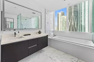 851 NE 1st Ave, Miami, FL 33132 - Photo 20