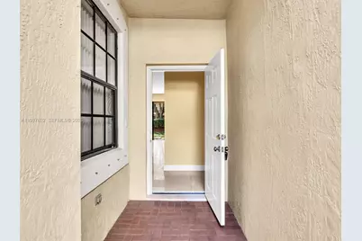3878 Tree Top Dr #3878, Weston, FL 33332 - Photo 4