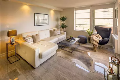 2899 Collins Ave #617, Miami Beach, FL 33140 - Photo 1