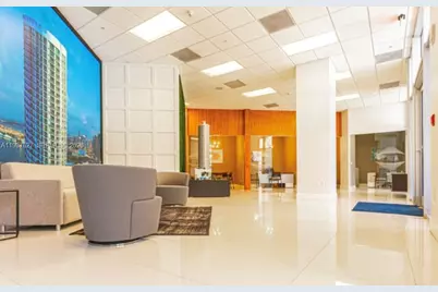 1750 N Bayshore Dr #1812, Miami, FL 33132 - Photo 2