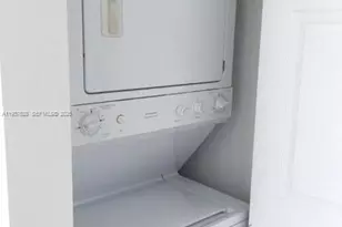 275 NE 18th St, Miami, FL 33132 - Photo 4