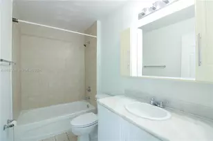 275 NE 18th St, Miami, FL 33132 - Photo 2