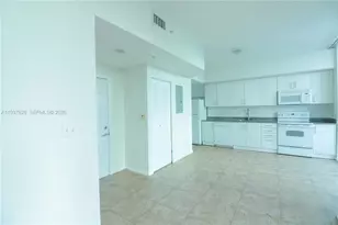 275 NE 18th St, Miami, FL 33132 - Photo 10