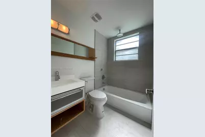2021 Meridian Ave #12, Miami Beach, FL 33139 - Photo 14