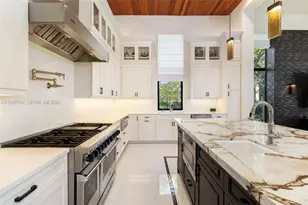 13505 SW 37th Pl, Davie, FL 33330 - Photo 18